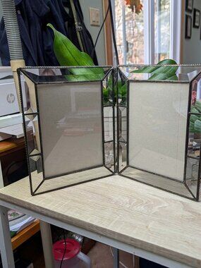 J Devlin Double Hinged 5x7 Picture Frame Clear Beveled Glass